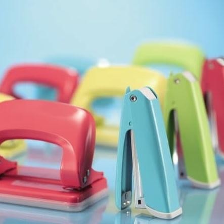 

Terlaris Pembolong kertas/kw Punch 9609 SALE