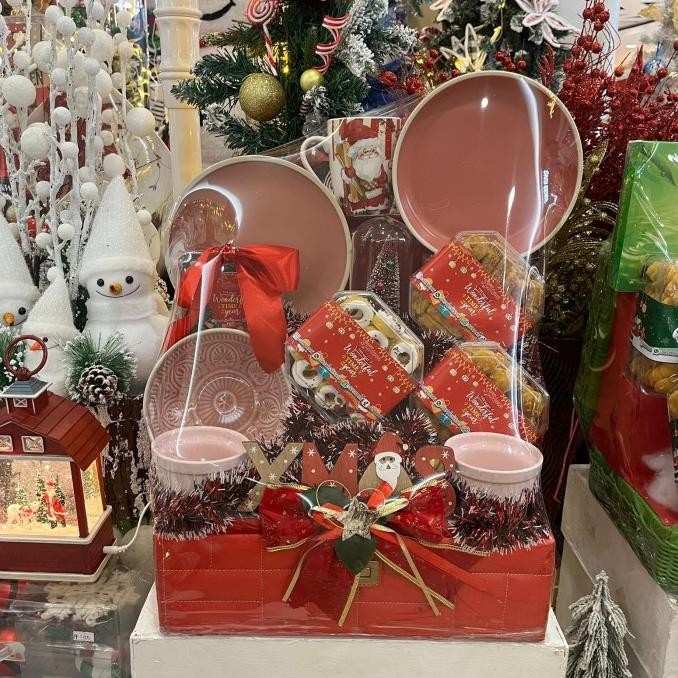 

Grosir Paket Dekorasi Hampers Natal Christmas Parcel Kue Kering 461