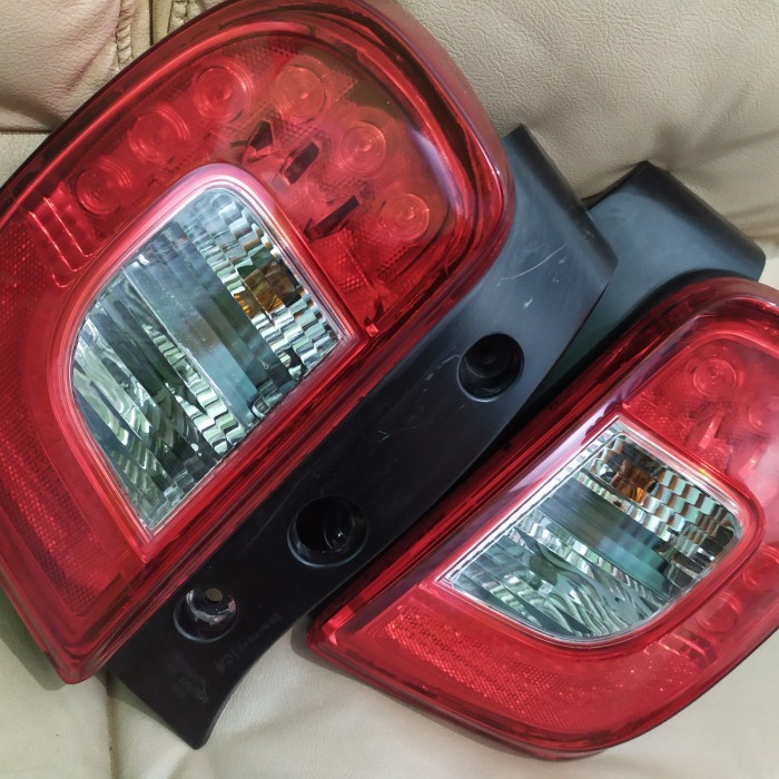 stoplamp Nissan March new
