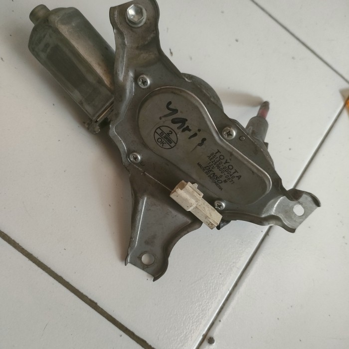 motor dinamo wiper belakang Toyota Yaris bakpao