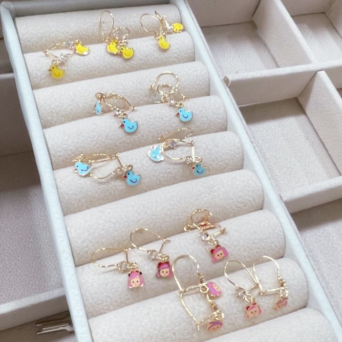 Anting emas anak 700 berat 0,5 - 1 gram