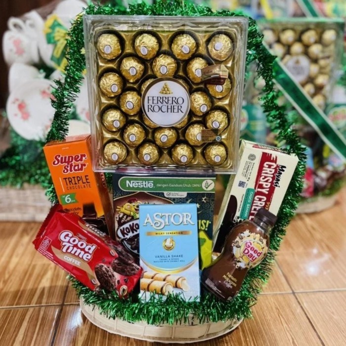 

Parsel Coklat Ferrero - Hampers Premium Snack