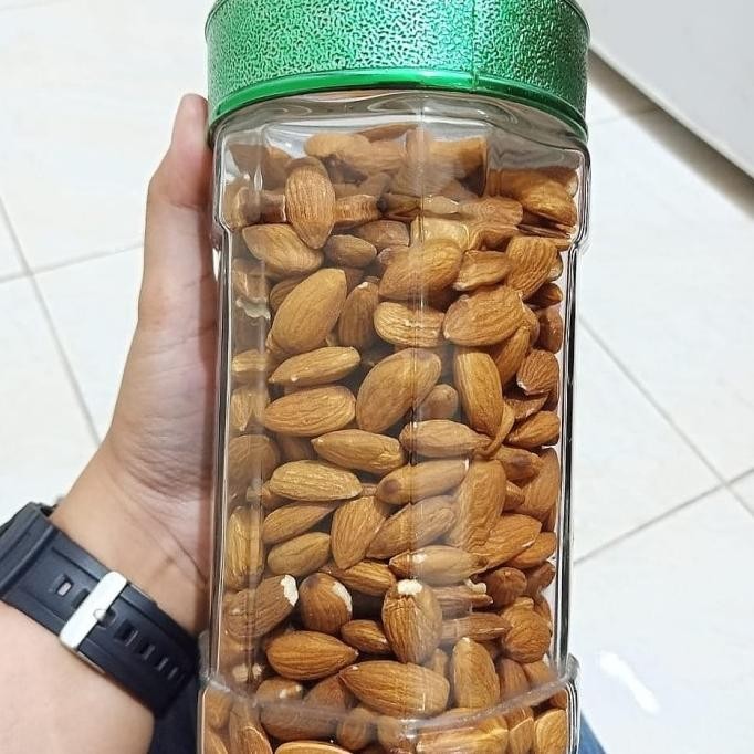 

kacang almond 500g Berkualitas