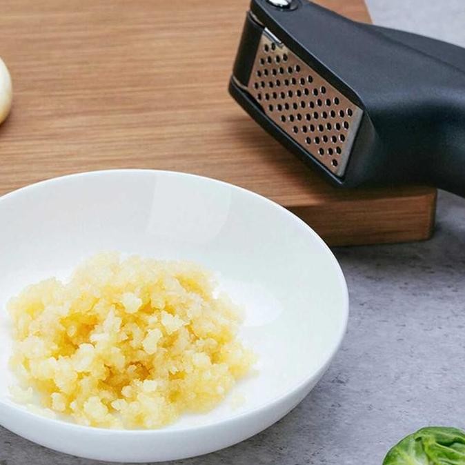 

KARTIKA PENGHANCUR BAWANG GARLIC PRESSER CRUSHER SQUEEZER ALAT BESI ORIGINAL