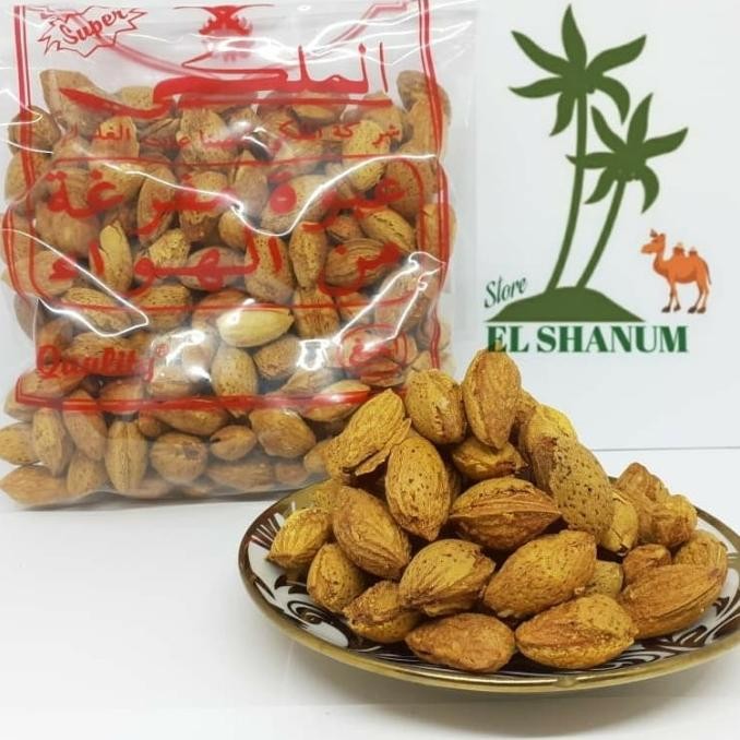 

kacang almond Berkualitas