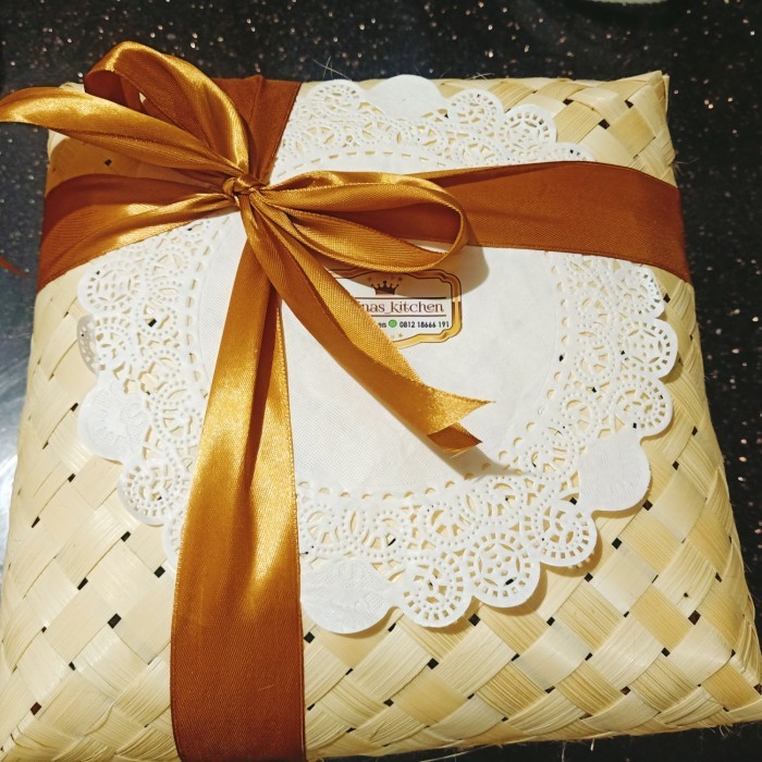 

Nasi Liwet Untuk 5 Porsi, Hampers Non Hampers