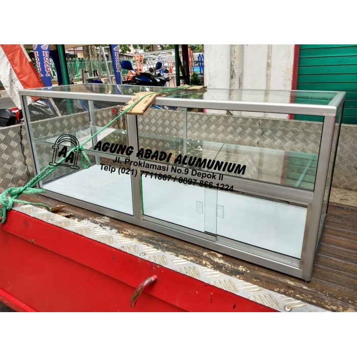 ETALASE KACA MAKANAN 150CM