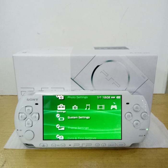 Sony psp slim 3006 putih mc 64gb full game