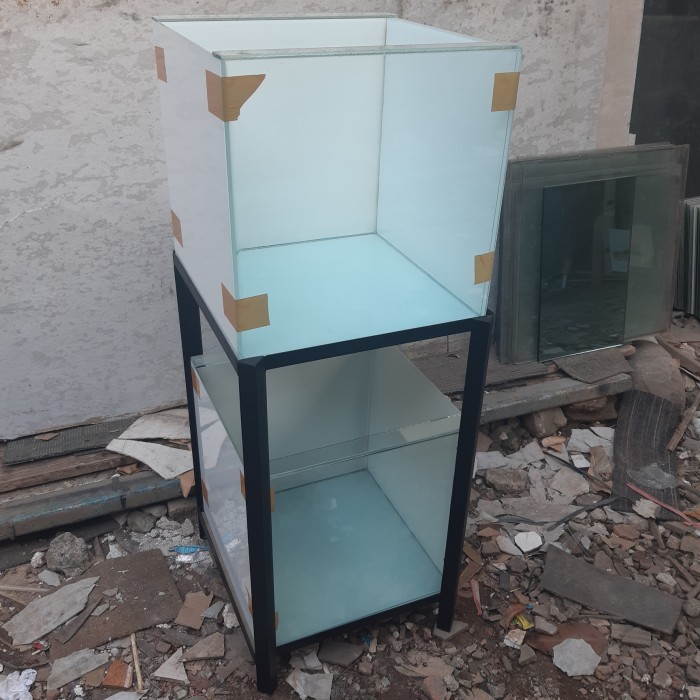 aquarium 40x40x40,plus rak