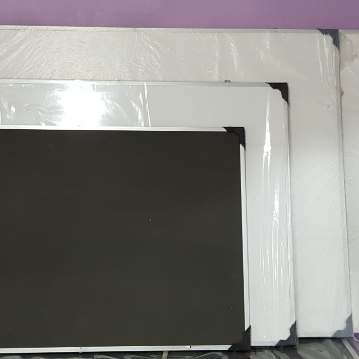 Papan Tulis Whiteboard dan Kapur Ukuran 60x80