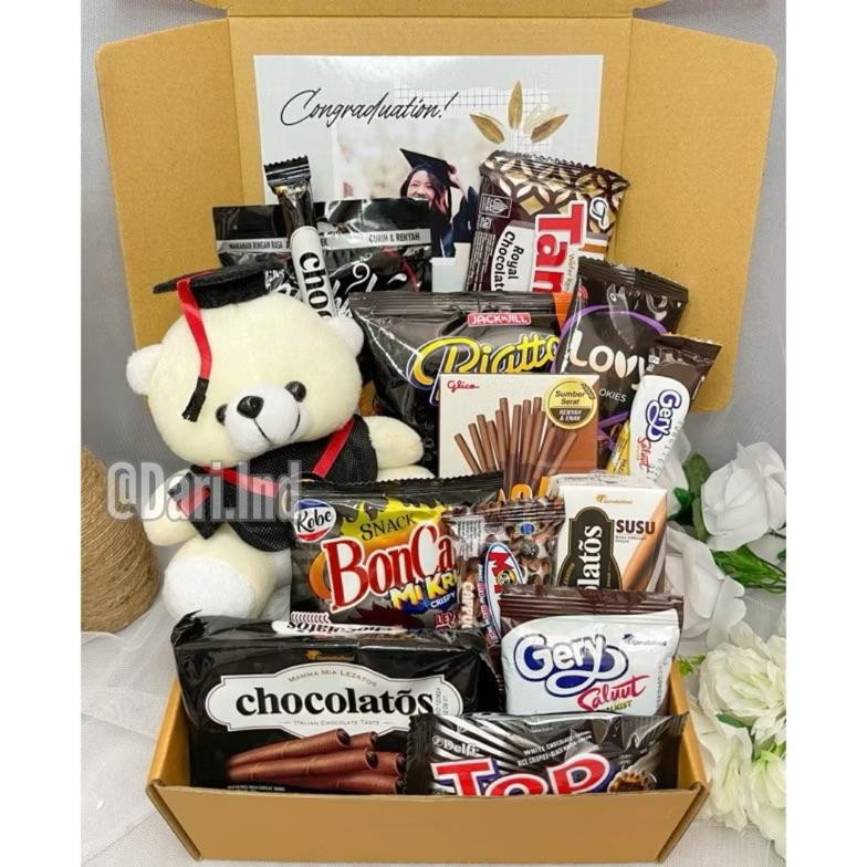 

TERMURAH SNACK BOX Kado Wisuda / Hampers Hadiah Wisuda / Hampers Snack Murah Premium / Gift Box Graduation / Kado Wisuda / Hadiah Graduation / Hadiah wisuda / Kado Graduation / Hadiah Kelulusan fx-23