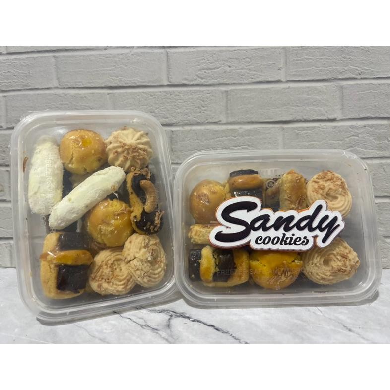 

SANDY MIX COOKIES PREMIUM TESTER 250 ML NASTAR / KASTENGEL / PUTRI SALJU / SAGU KEJU / COKLAT PITA / COKLAT ALMOND / MEDE KEJU / NASTAR DAUN / ALMOND CLASSIC / CHOCO CHEESE MEDE