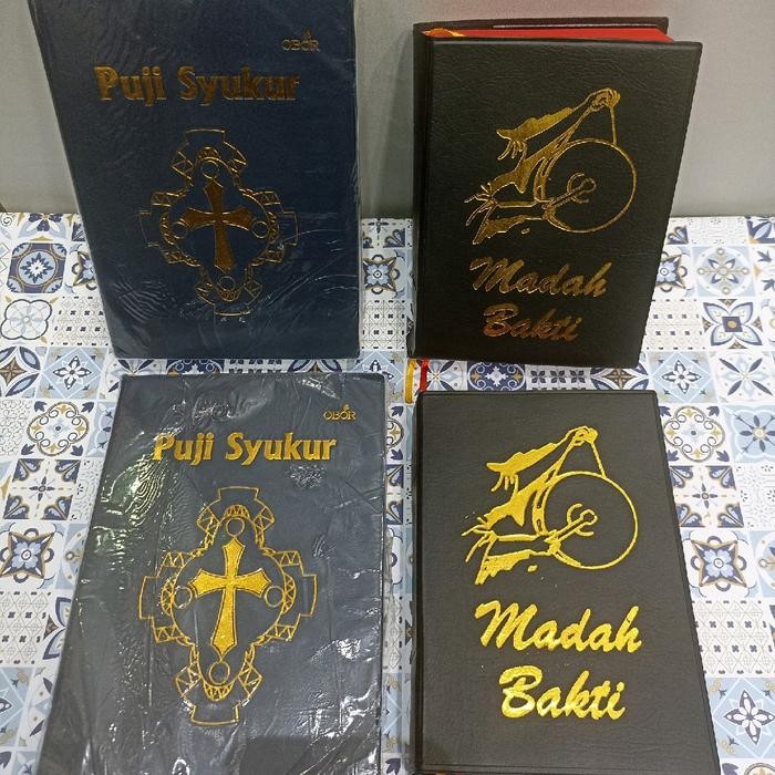 

Madah Bakti 15X10 & Puji Syukur