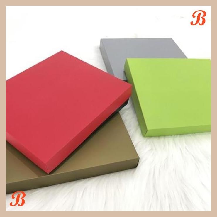 

| NS | DUS KUE KERING NASTAR SEKAT BOX MIKA