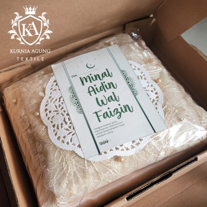 

Limited Hampers Lebaran Unik Parcel Idul Fitri Kekinian Kado Hari Raya - Lebaran 2.5m Cream Lebaran