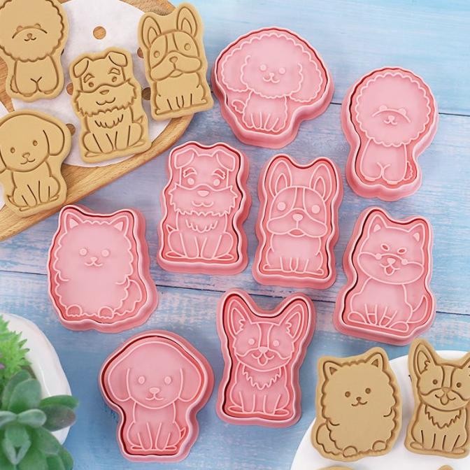 

SIAP KIRIM SET 8PCS PLASTIC COOKIE CUTTER DOGIE / CETAKAN KUE KERING LUCU
