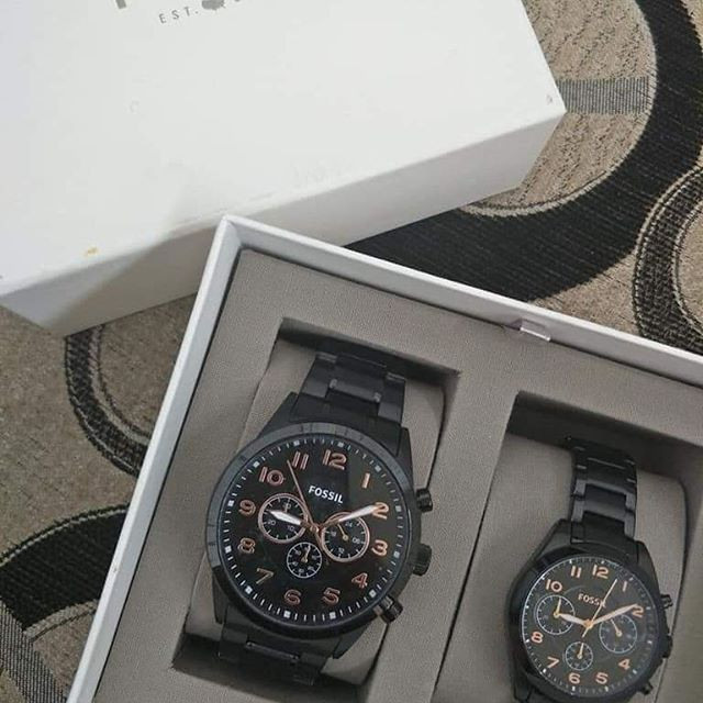 SALE FOSSIL GRANT CHRONOGRAPH STAINLESS STEEL WATCH BOX SET BLACK ( COUPLE)