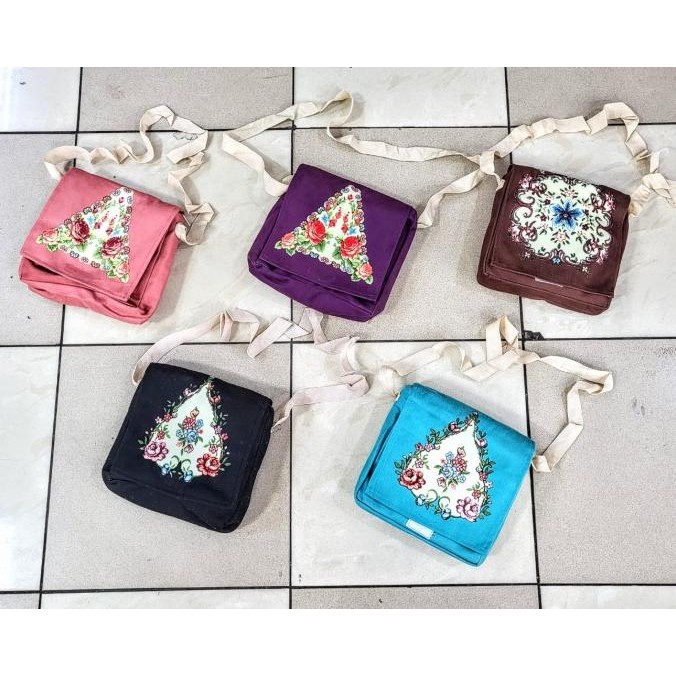 Diskon Sajadah Tas Persegi Kecil Suede Kanebo Turki Oleh Oleh Haji