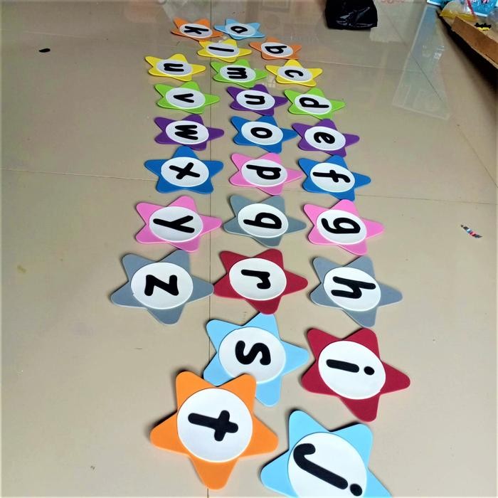 

terbaru !!! hiasan kelas abjad 26 huruf a-z bentuk bintang untuk paud tk sd pojok bacaa sudut baca