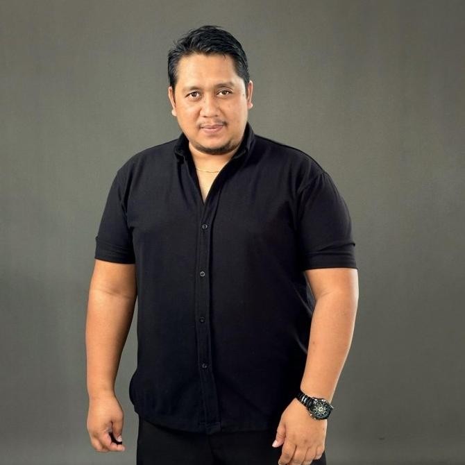 Kemeja Kaos Jumbo Pria Polo CVC Pique Tebal Stretch Adem