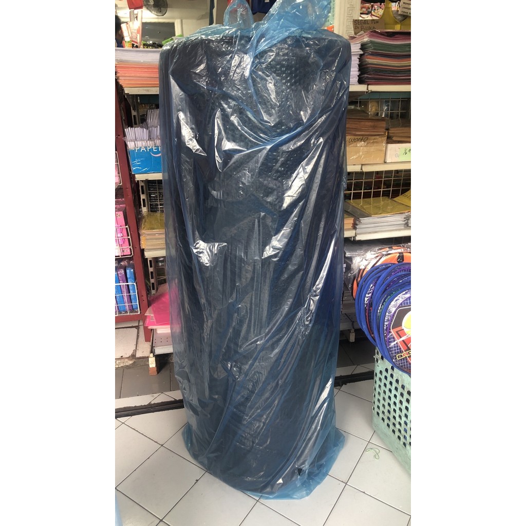 

Bubble Wrap Hitam 1 Roll Besar Tinggi 125Cm