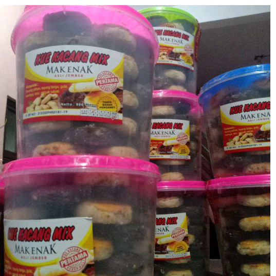 

Product Terlaris Kue Kacang Mix Original Coklat