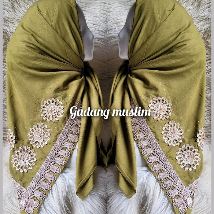 Hijab Segi Empat Voal Renda Payet / Kerudung Segi Empat Tasel Renda