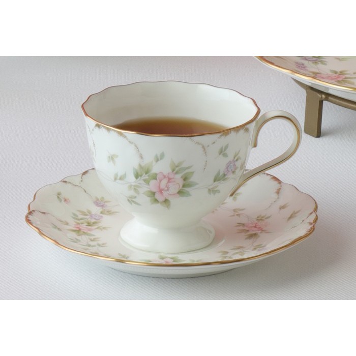 Narumi Remembrance 8967-2376_1730 Cup With Saucer / Cangkir Set