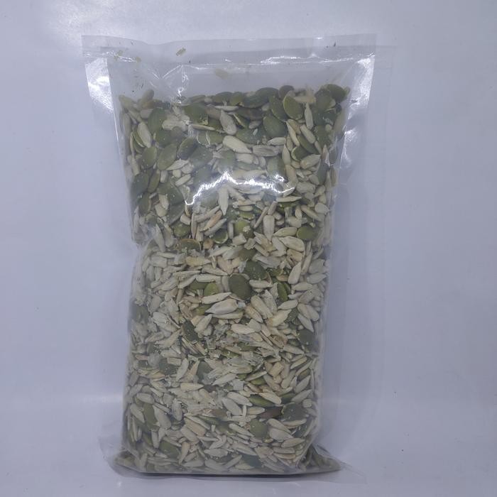 

500GR ROASTED CAMPURAN PUMPKIN SEEDS & BIJI BUNGA MATAHARI / SUNFLOWER SEEDS - PANGGANG