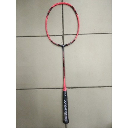TERLARIS Raket Badminton Yonex Voltric 10 DG - Original