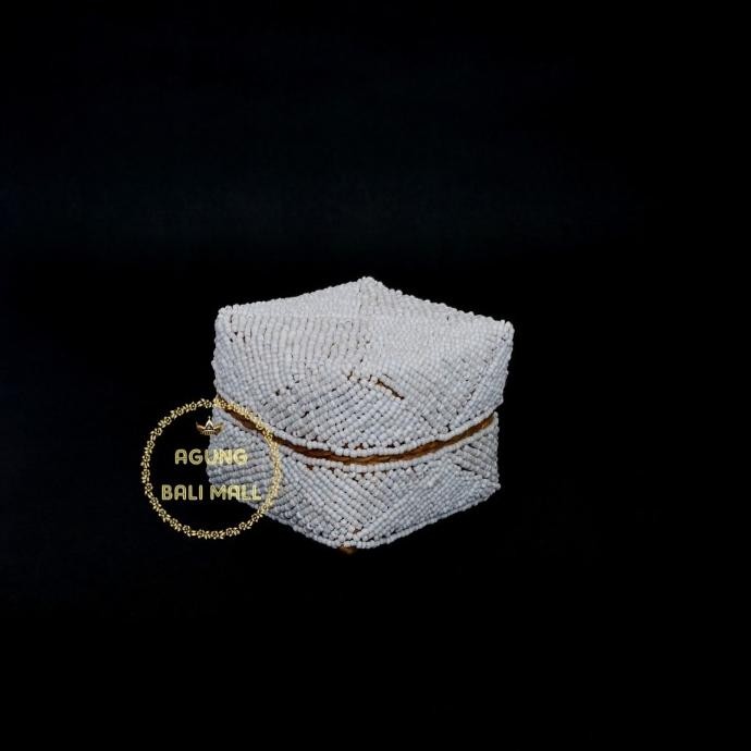 

=====] Sokasi manik-manik Bali/Bali beaded box white/box manik-manik putih