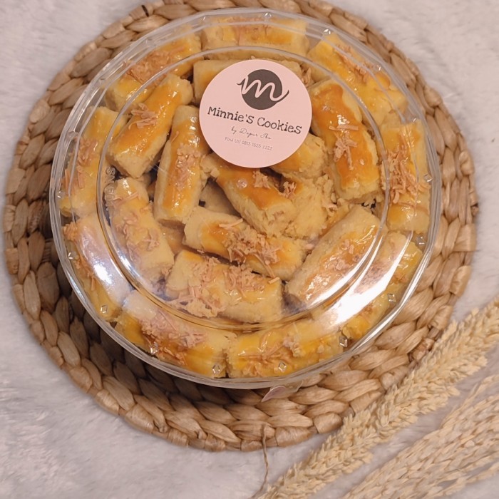 

KUE KEJU CASTENGLE WISMAN SPECIAL ENAK