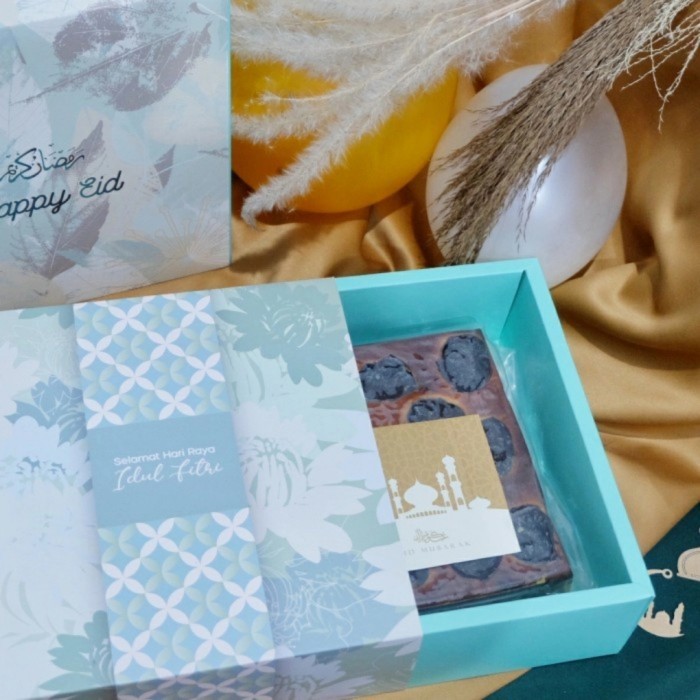 

PARSEL RAMADAN KUE LAPIS LEGIT PLUM HAMPERS PARCEL LEBARAN IDUL FITRI