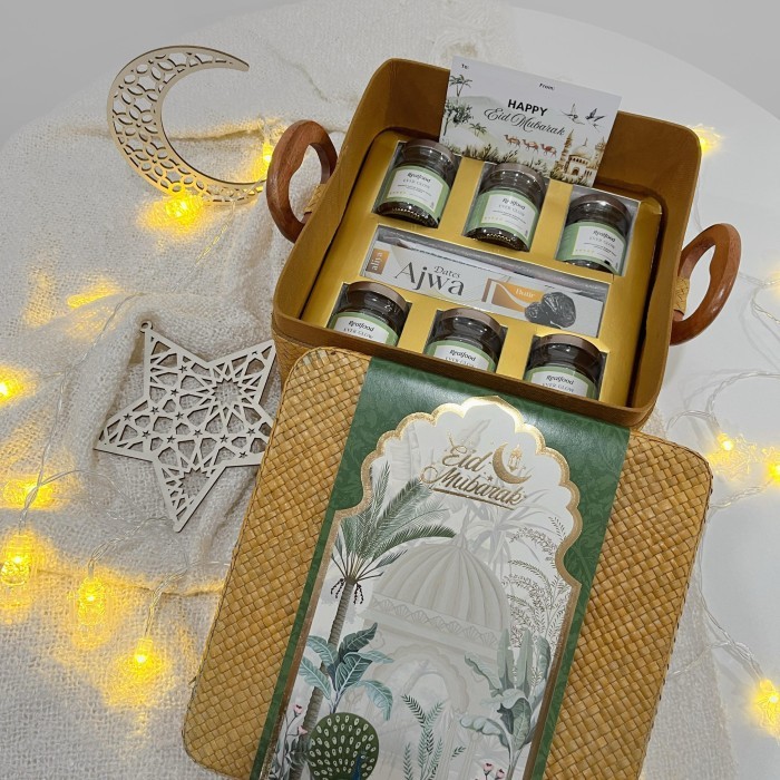 

PARCEL PAKET HAMPERS RAMADHAN IDULFITRI LEBARAN WALET REALFOOD MADU