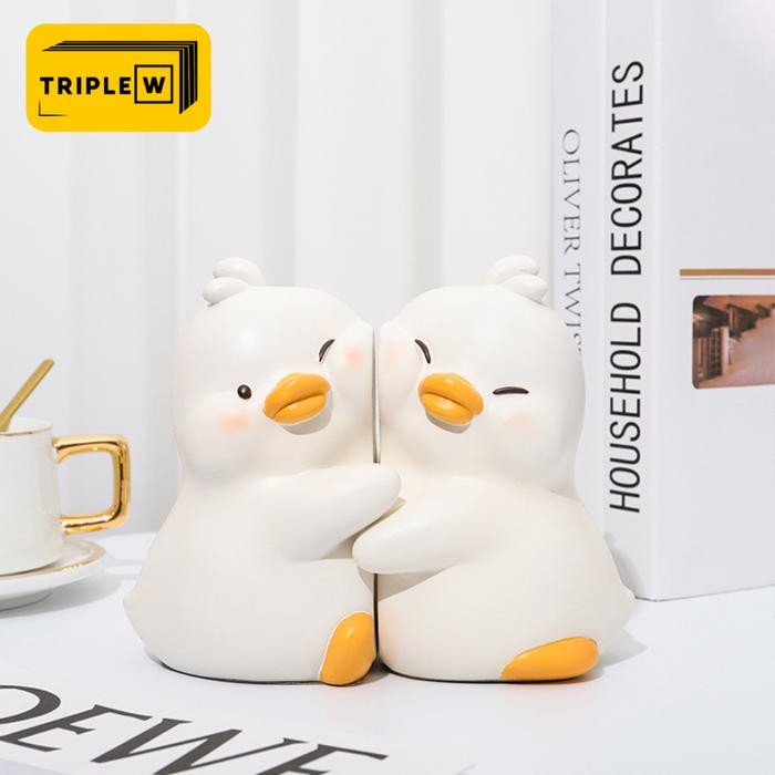 

TRIPLEW PEMBATAS BUKU BOOK PAJANGAN BEBEK (2 PCS) LUCU STAND HOLDER ORGANIZER TWIN DUCKS DEKORASI