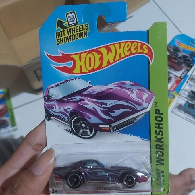 Hot Wheels 69 Corvette - Super Treasure Hunt - THS - STH