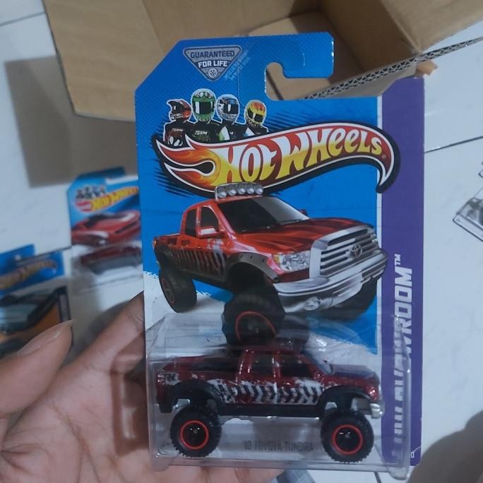 Hot Wheels 10 Toyota Tundra Ths Super Treasure Hunts