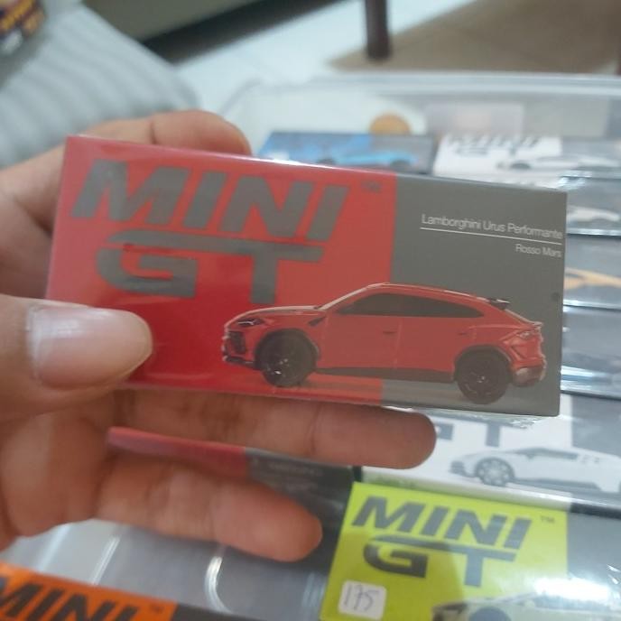 Mini GT Lamborghini Urus Performante Rosso Mars