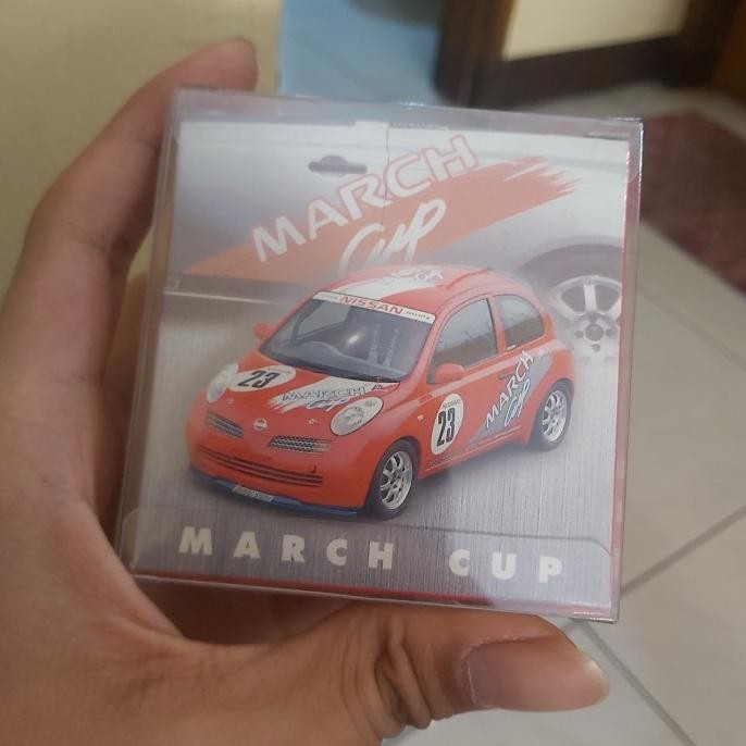 Tomica IIADO Nissan March Cup Nismo
