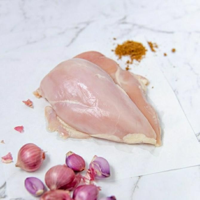 

READY BONELESS DADA AYAM 1 KG