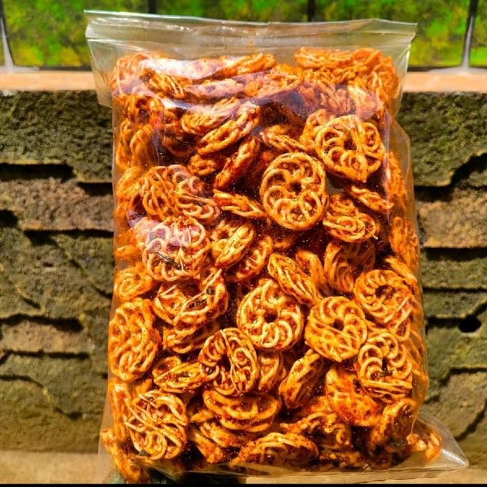 

BERGARANSI Sebring rafael (kerupuk mawar bantet) daun jeruk pedas gurih kemasan 200gr Snacks Food