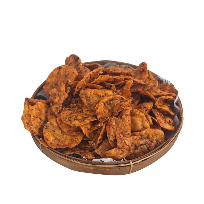 

CUCI GUDANG 1kg - Keripik Pedas Daun Jeruk Terigu Cengek (Gungek) Rasa Pedas 1 kilogram Food Snack