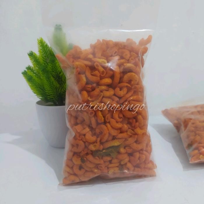 

KOMPLIT Makroni Daun jeruk 250 gr Pedas Food