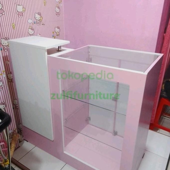 CO meja kasir etalase kaca pink baby