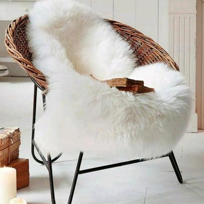Karpet Alas Kursi Sofa Bulu Domba Sintetis Fluffy Oriental Halus Lembut dan Adem Dekorasi Kursi dan 
