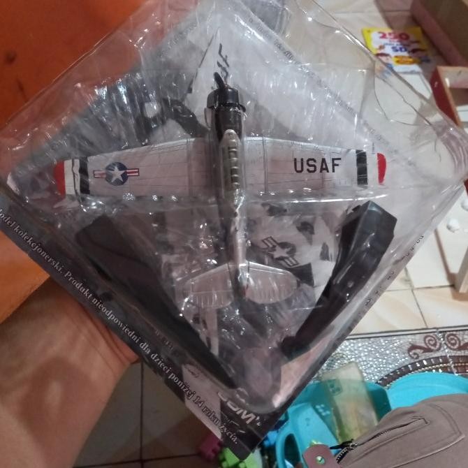 Miniatur Pesawat Tempur Perang Dunia Ke 2