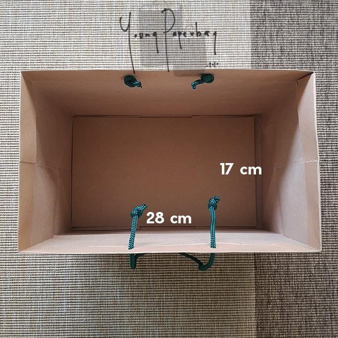 

UFO-2025 Paper Bag / Tas Kertas Idul Fitri Hampers Lebaran Uk. 28x17x20 Model Landscape (1 Lusin) Termurah