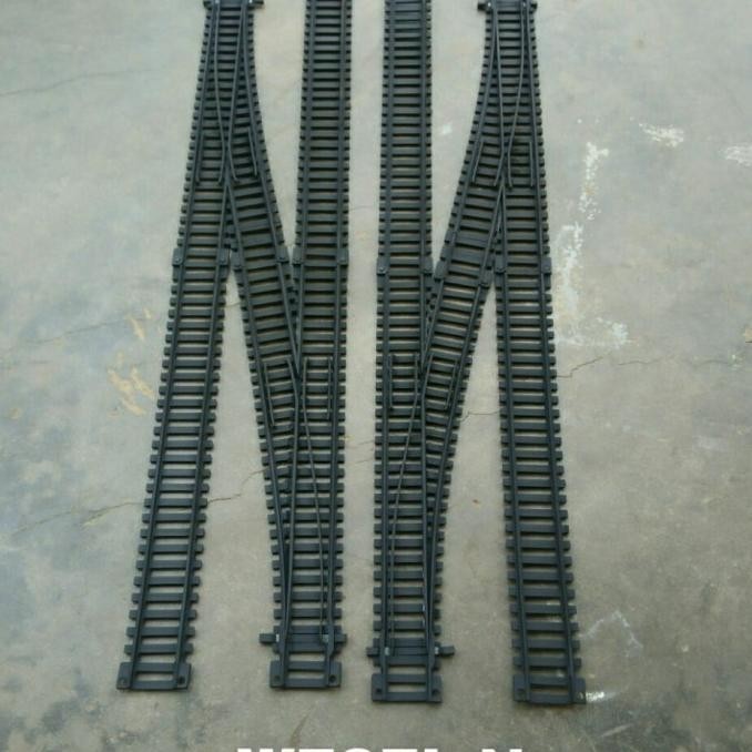 Wesel N Sepasang Mainan Miniatur Kereta Api Railking CS