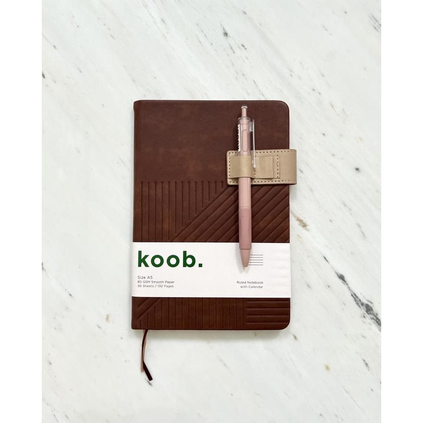 

Sale!! A556P Koob. Hardcover Notebook Dengan Penutup Magnet Dan Pen Holder A5 Buku Tulis Garis / Rulled Agenda Jurnal Diary