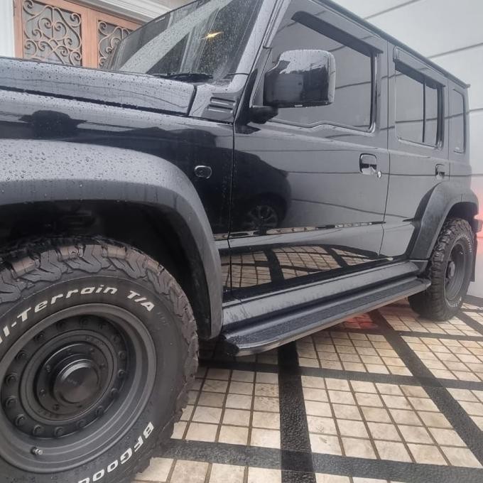 FOOTSTEP SUZUKI JIMNY 5PINTU